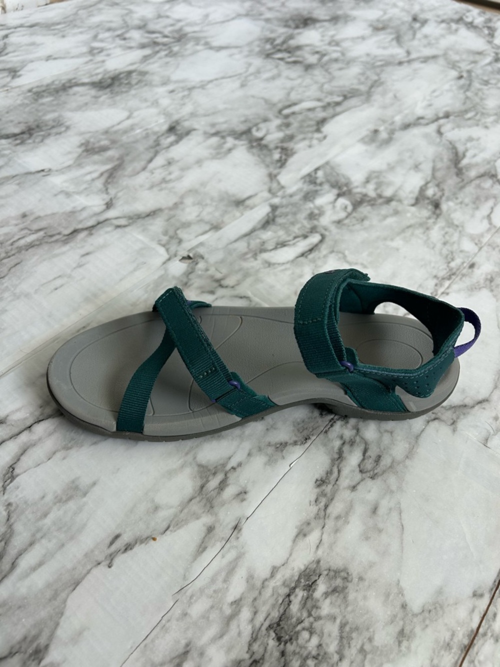 Teva | women’s size 7 “Verra” sandals hiking outdoor adventure teal and purple - Picture 7 of 8